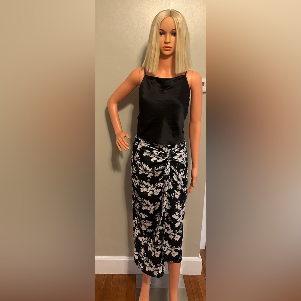 Madewell True Black Satin Cami - Picture 3 of 11